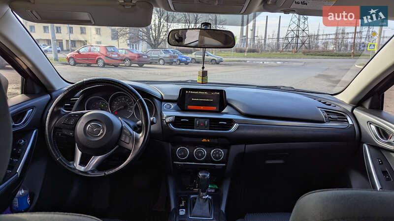 Седан Mazda 6 2015 в Днепре