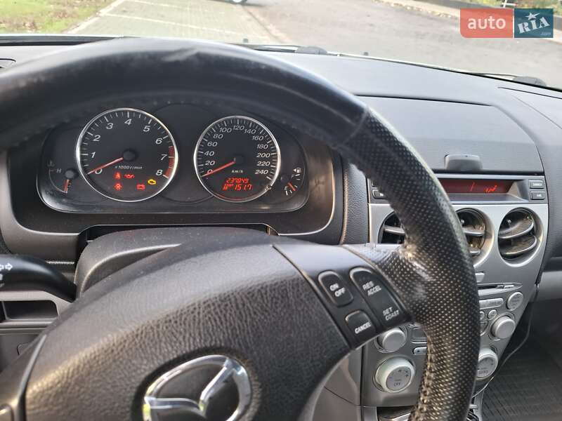 Седан Mazda 6 2004 в Запорожье