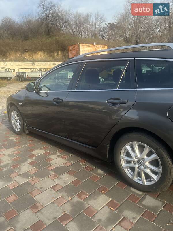 Універсал Mazda 6 2010 в Запоріжжі