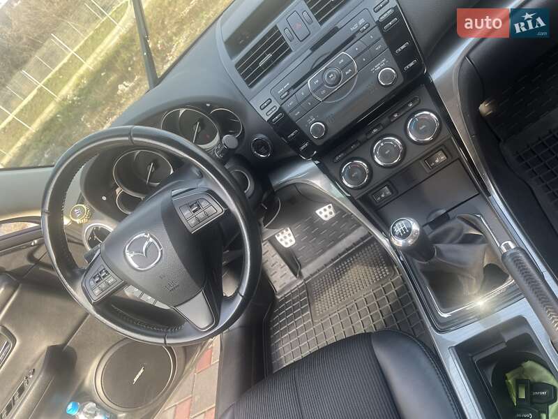 Універсал Mazda 6 2010 в Запоріжжі