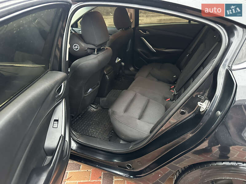 Седан Mazda 6 2014 в Чернігові