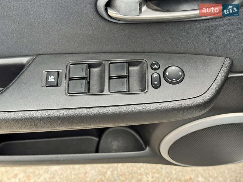 Седан Mazda 6 2009 в Киеве фото 24 Седан Mazda 6 2009 в Киеве