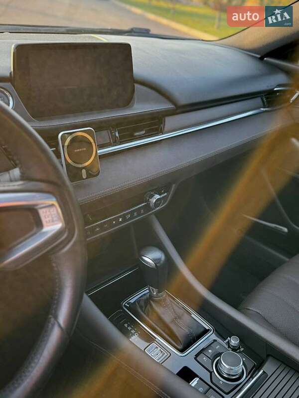 Седан Mazda 6 2019 в Львове