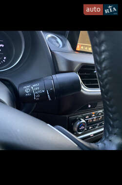 Седан Mazda 6 2015 в Тернополе