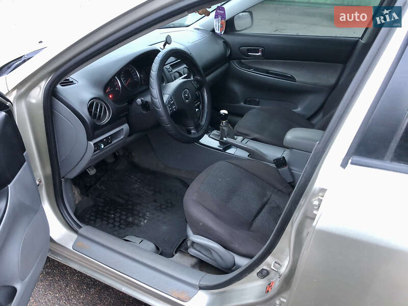 Седан Mazda 6 2003 в Прилуках