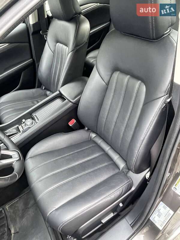 Седан Mazda 6 2018 в Львові