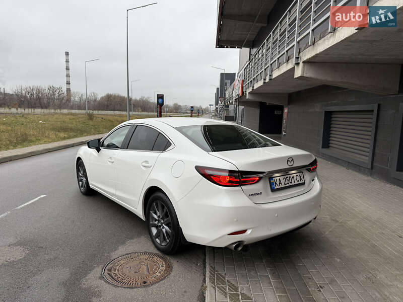 Седан Mazda 6 2019 в Киеве
