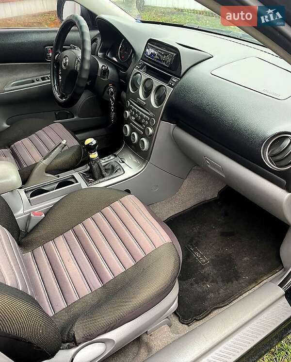 Седан Mazda 6 2002 в Полтаві