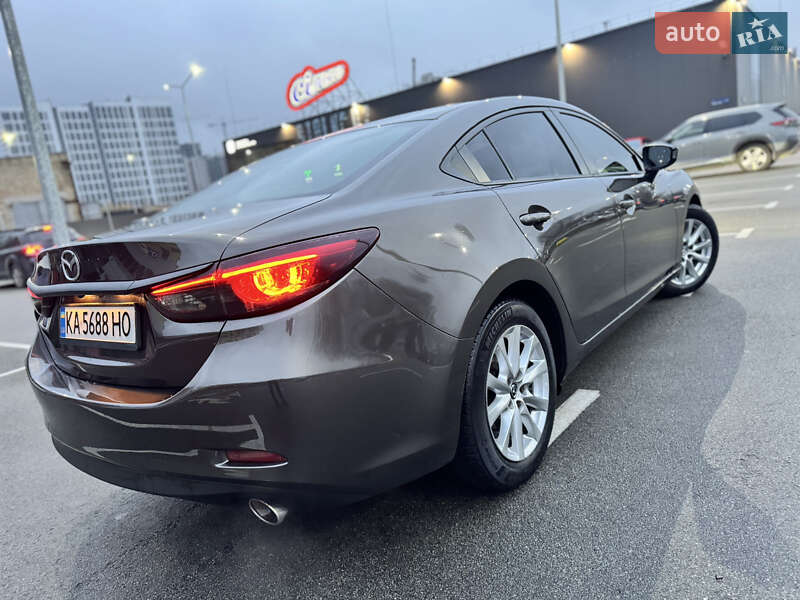 Седан Mazda 6 2015 в Киеве