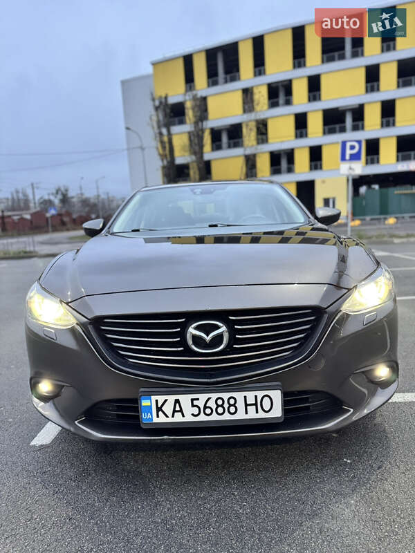 Седан Mazda 6 2015 в Киеве