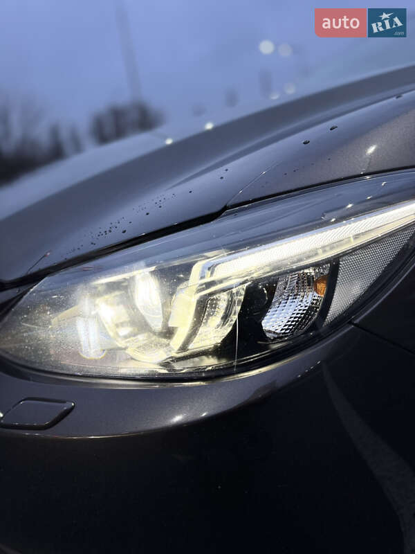 Седан Mazda 6 2015 в Киеве