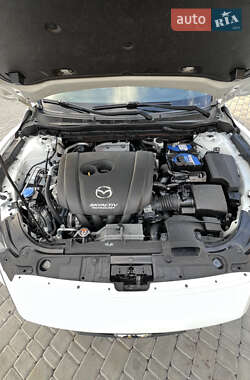Седан Mazda 6 2015 в Кропивницком