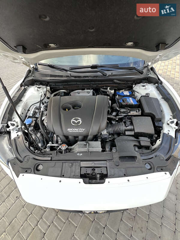 Седан Mazda 6 2015 в Кропивницком