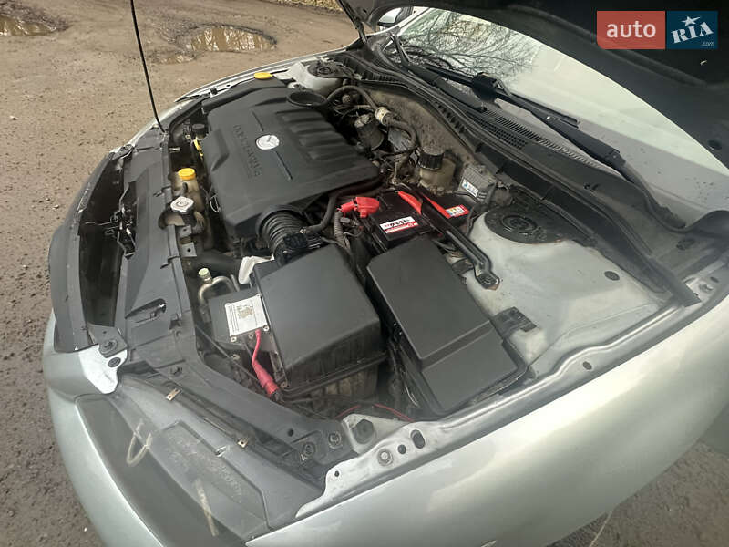 Седан Mazda 6 2003 в Дрогобичі