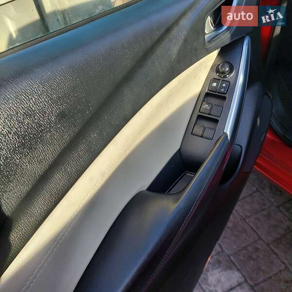 Седан Mazda 6 2013 в Львове