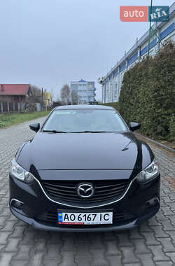 Седан Mazda 6 2015 в Ужгороді