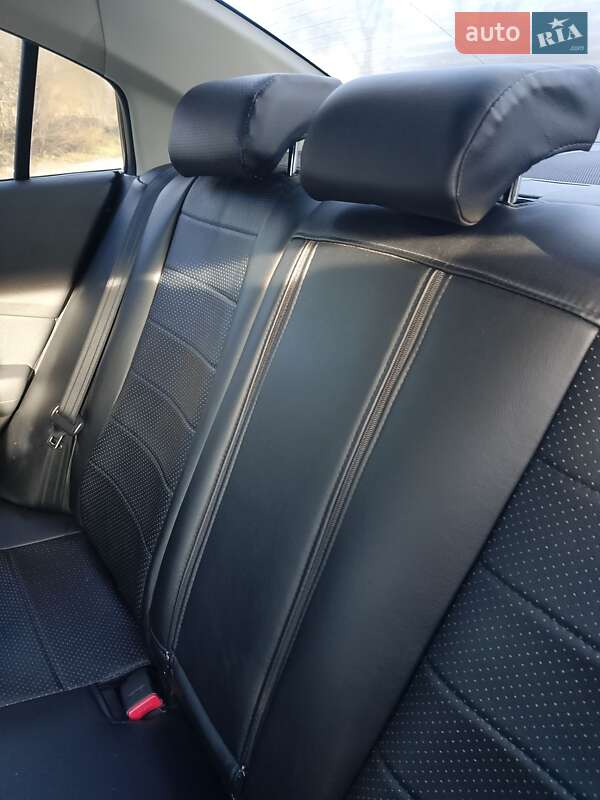 Седан Mazda 6 2008 в Ватутино