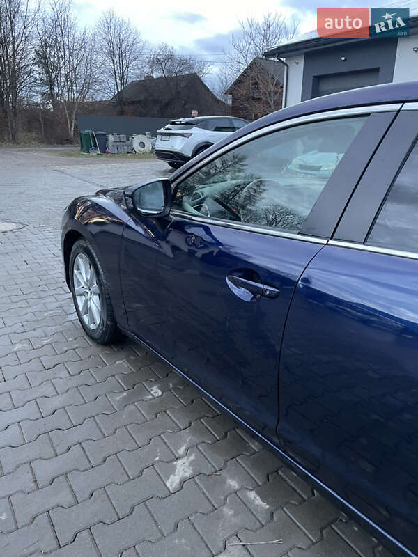 Седан Mazda 6 2012 в Ивано-Франковске