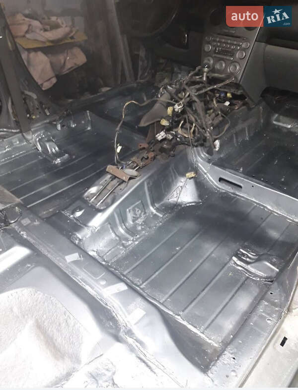 Лифтбек Mazda 6 2004 в Каневе фото 15 Лифтбек Mazda 6 2004 в Каневе