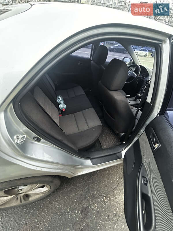 Седан Mazda 6 2005 в Киеве