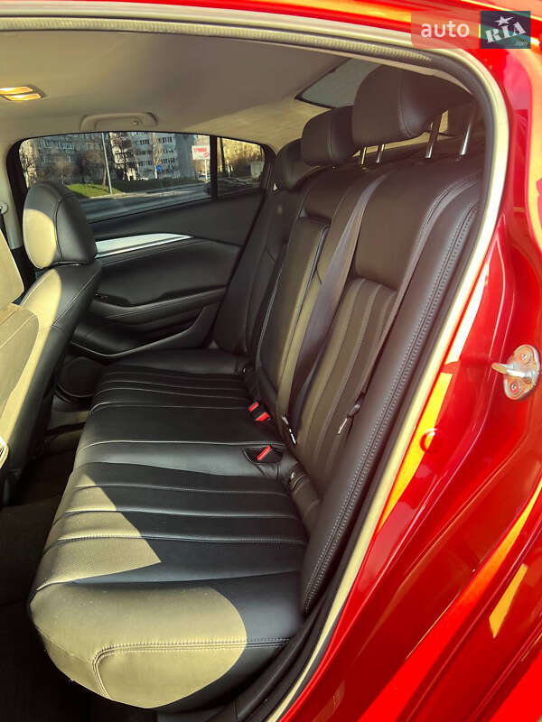 Седан Mazda 6 2018 в Днепре