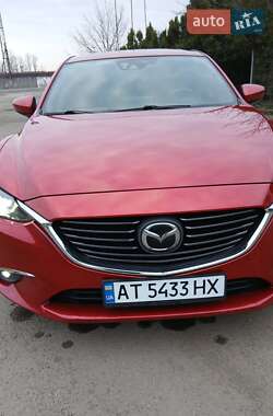 Седан Mazda 6 2015 в Надворной