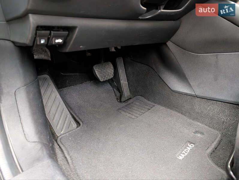 Седан Mazda 6 2019 в Киеве