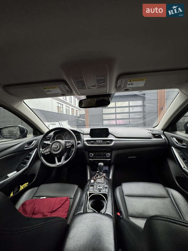 Седан Mazda 6 2016 в Черкасах