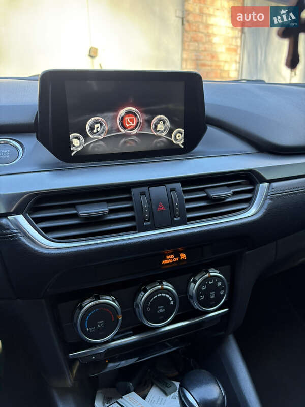 Седан Mazda 6 2015 в Нікополі