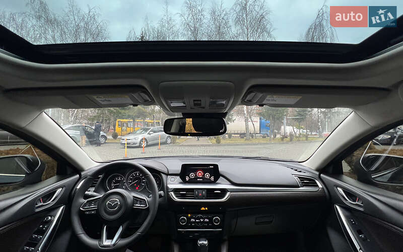 Седан Mazda 6 2017 в Львові