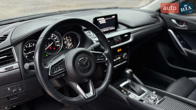 Седан Mazda 6 2017 в Николаеве