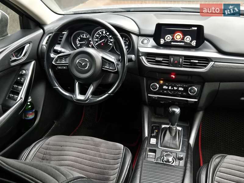Седан Mazda 6 2016 в Киеве