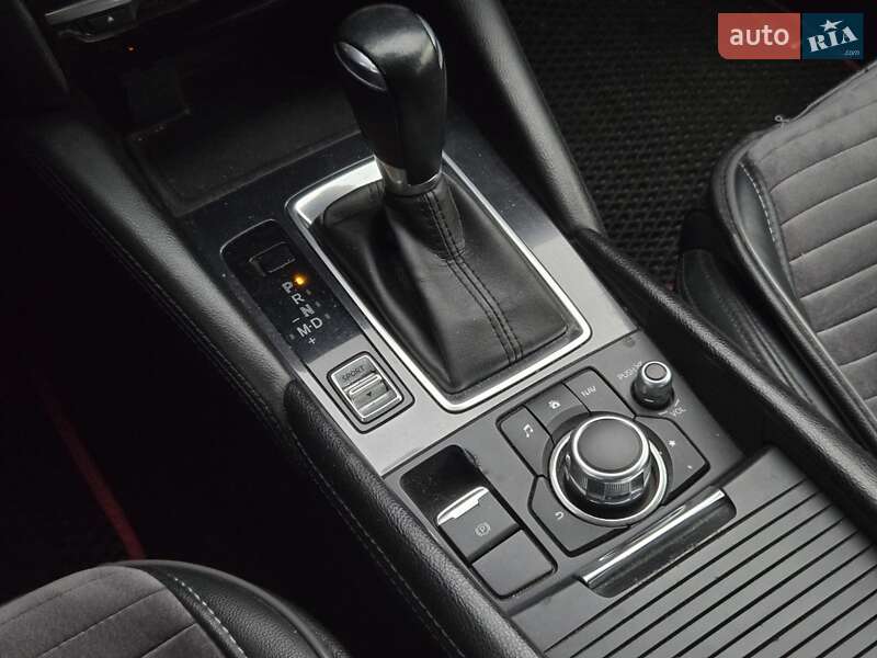 Седан Mazda 6 2016 в Киеве