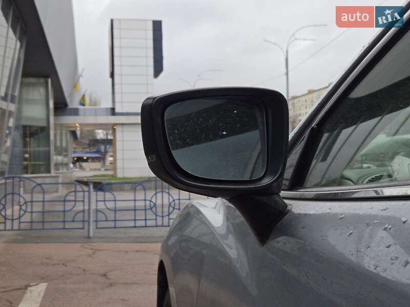 Седан Mazda 6 2016 в Киеве