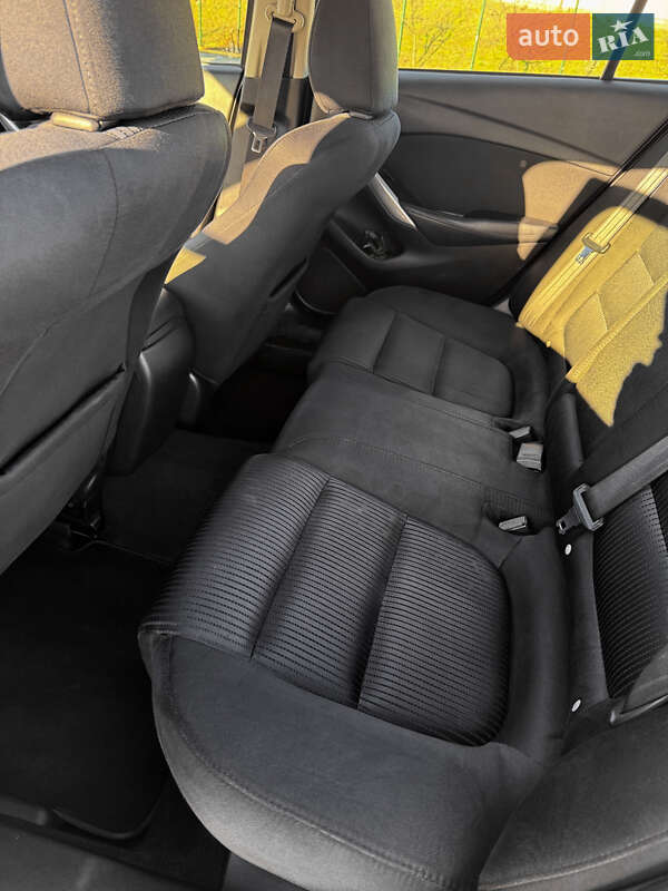 Седан Mazda 6 2014 в Львове