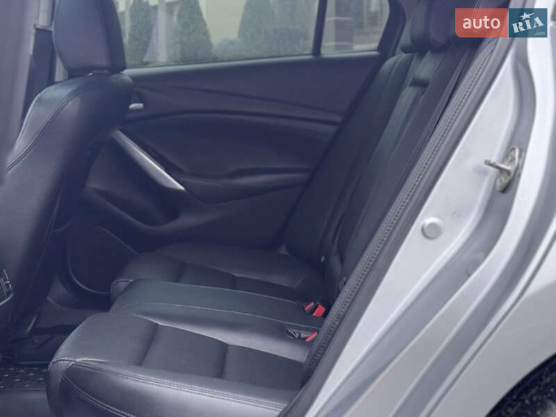 Седан Mazda 6 2016 в Запорожье