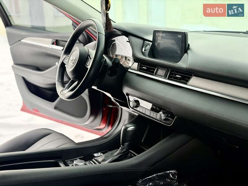 Седан Mazda 6 2021 в Днепре