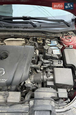 Седан Mazda 6 2013 в Черновцах
