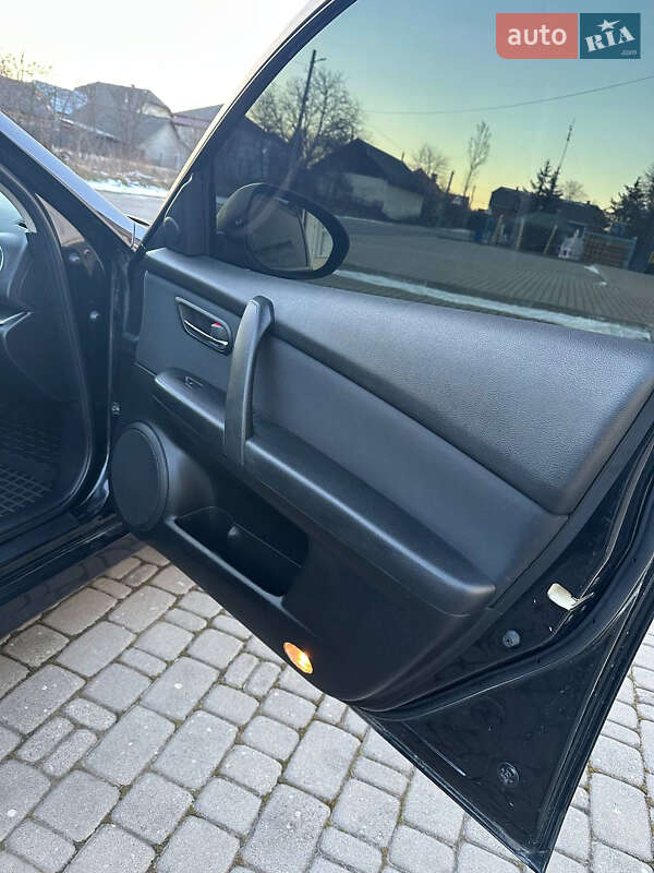 Универсал Mazda 6 2011 в Стрые