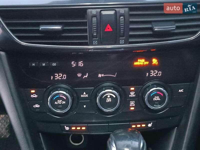 Седан Mazda 6 2014 в Львове