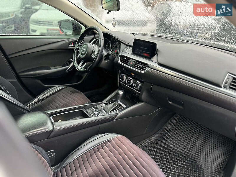 Седан Mazda 6 2017 в Вінниці