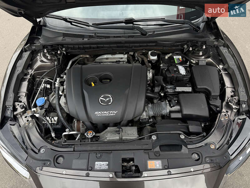 Седан Mazda 6 2018 в Чернигове