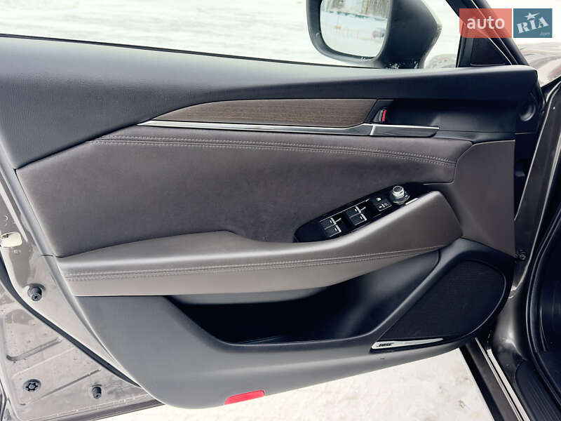 Седан Mazda 6 2019 в Киеве