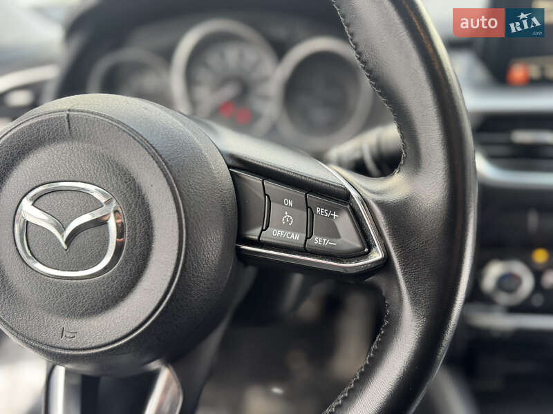 Седан Mazda 6 2016 в Киеве