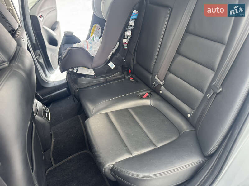 Седан Mazda 6 2016 в Киеве