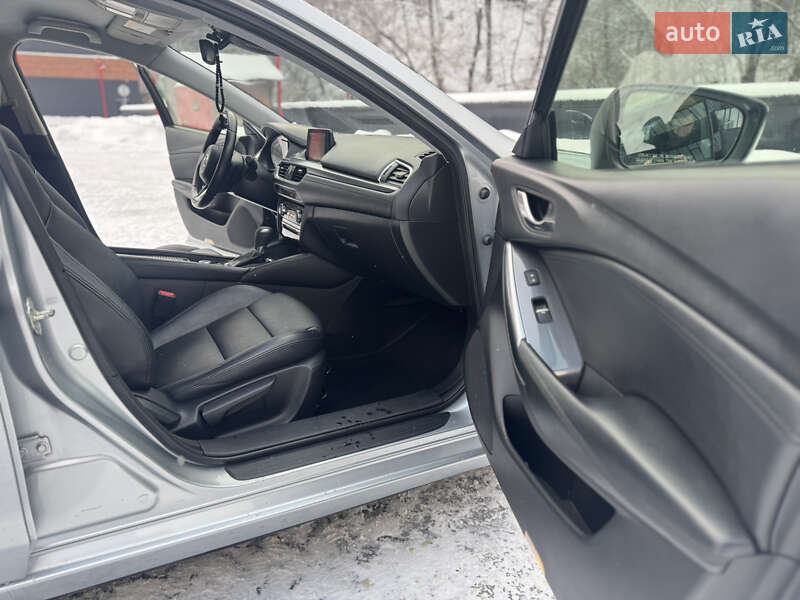 Седан Mazda 6 2016 в Киеве