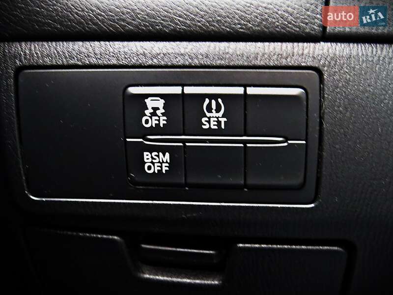 Седан Mazda 6 2014 в Черкассах