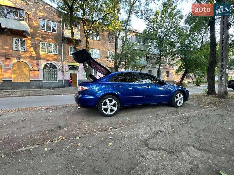 Лифтбек Mazda 6 2004 в Днепре