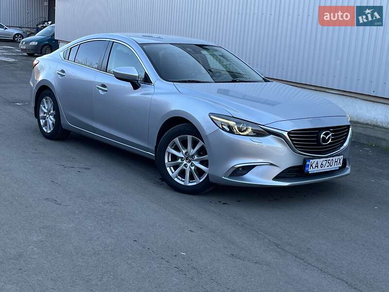 Седан Mazda 6 2016 в Мукачево