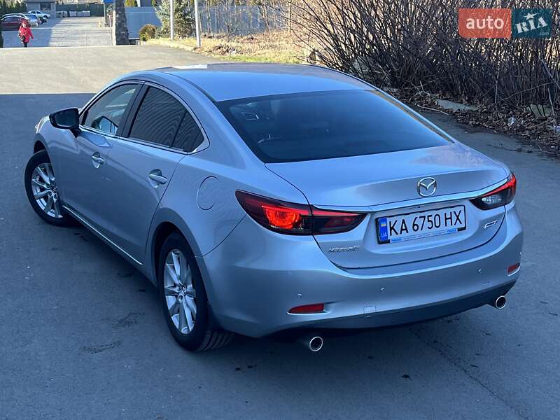 Седан Mazda 6 2016 в Мукачево